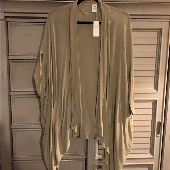 Anthropologie Sweaters - **PRICEDROP** Anthropology cardigan